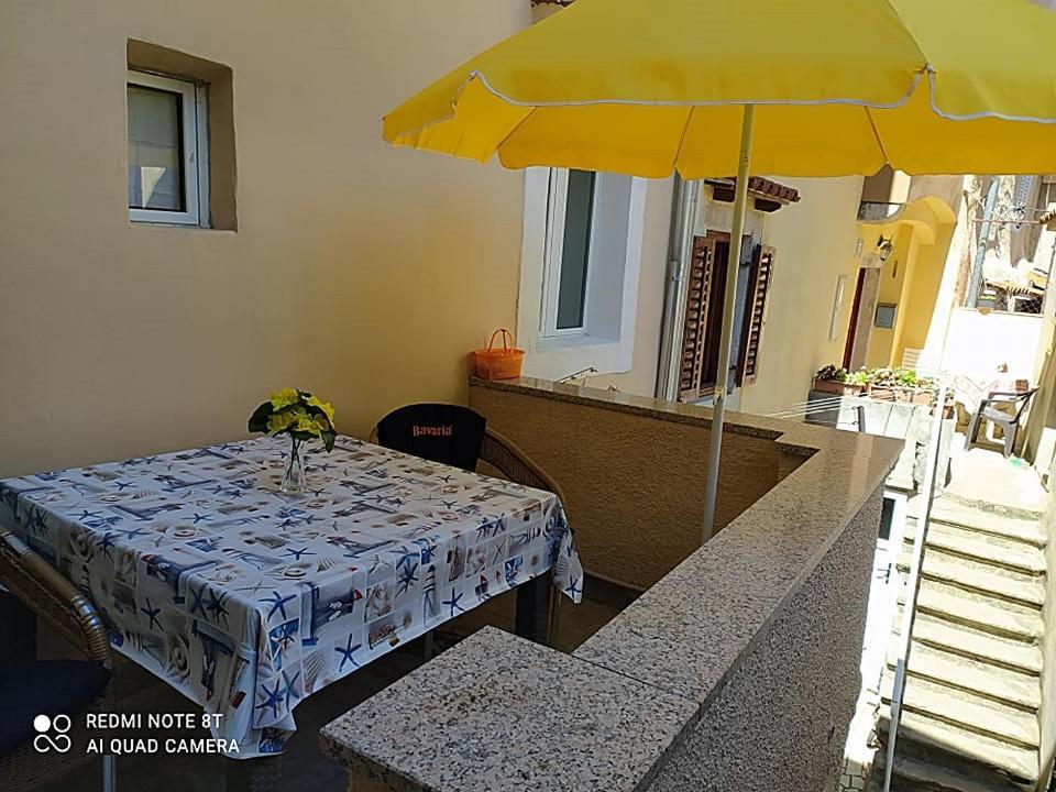 Apartament Cres Exterior photo