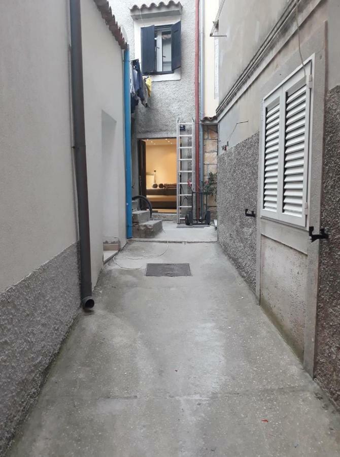 Apartament Cres Exterior photo